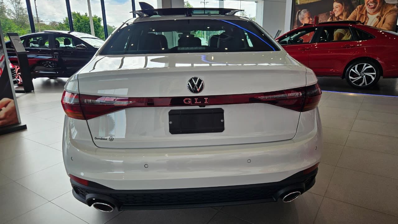 Volkswagen Jetta GLI 350 TSI 0 km — foto 3