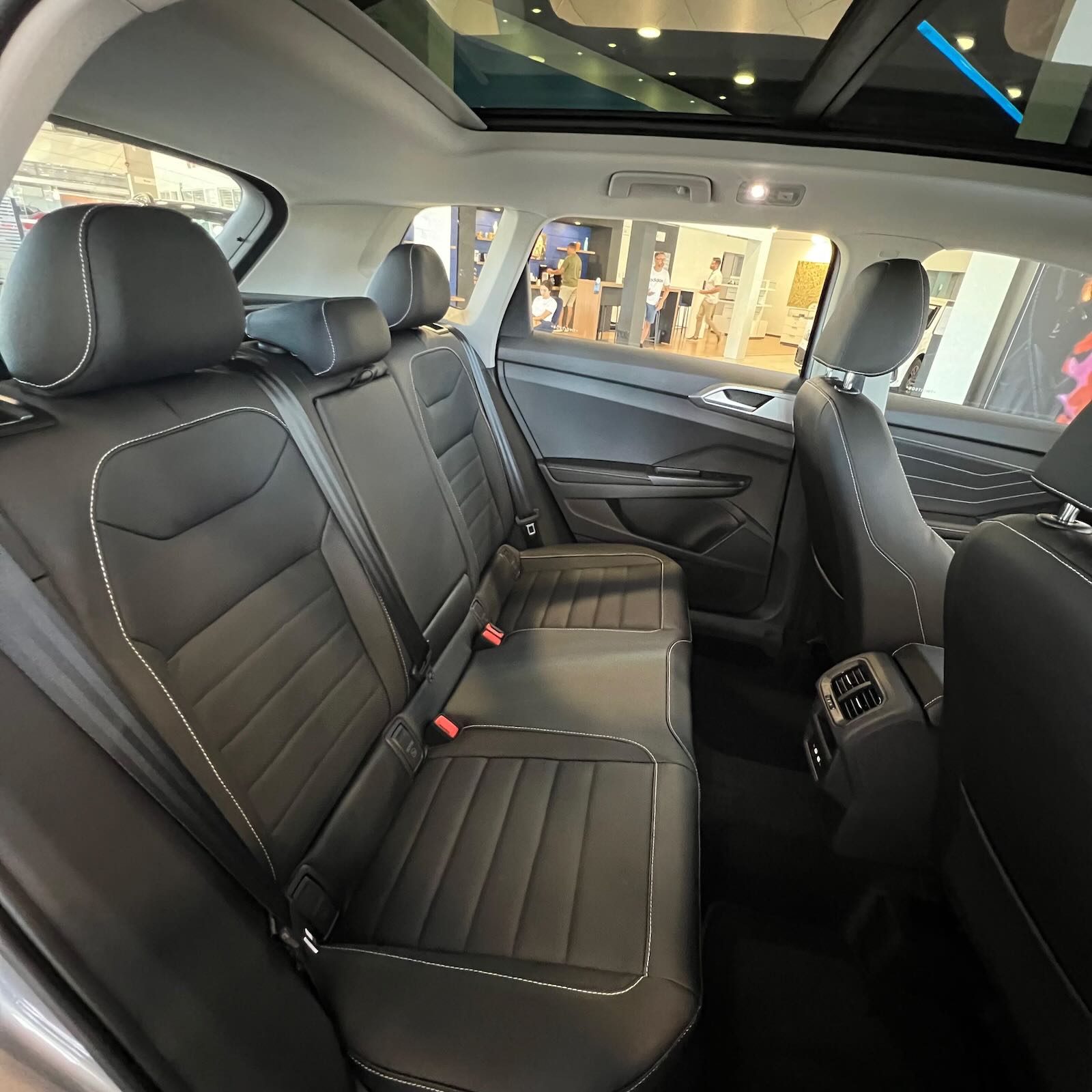 Volkswagen Taos Highline 0 km — foto 9