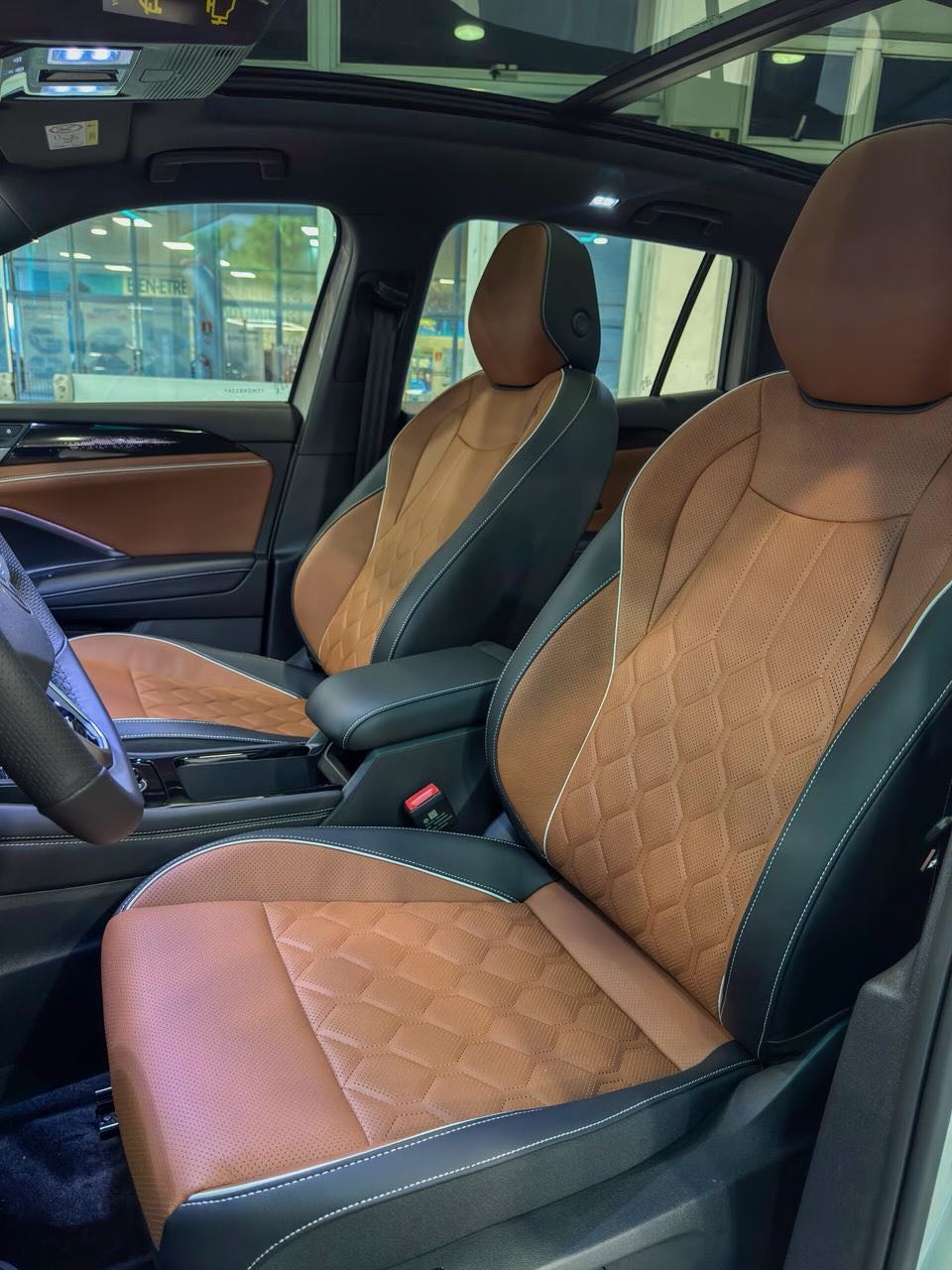 Volkswagen Tiguan R-Line 350 TSI 0 km — foto 28